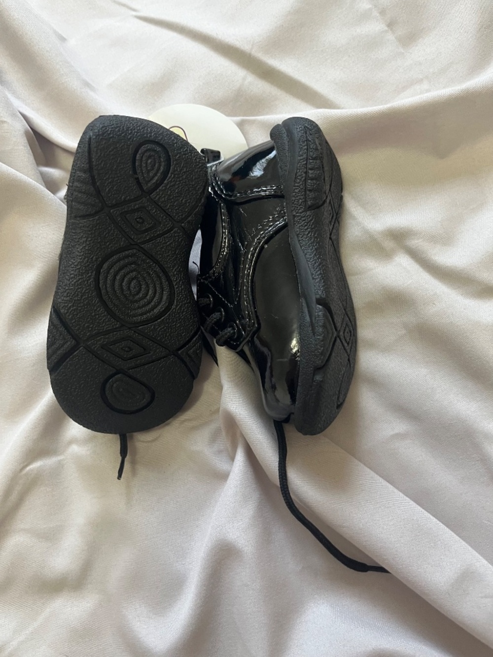 Toddler black shoes - Picture 2 of 3